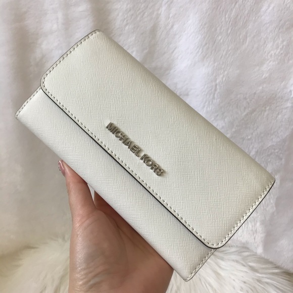 New! MICHAEL KORS TRIFOLD WALLET